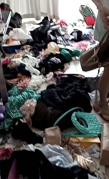 迪亚退房后留下了一堆衣服、垃圾，将房间弄得一团乱，令饭店头痛不已。 图撷自《普吉岛时报》