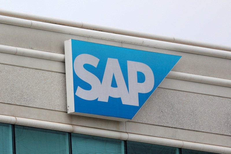 SAP 雲端積壓訂單成長28%，達到142億歐元，創下了歷史最大成長。路透