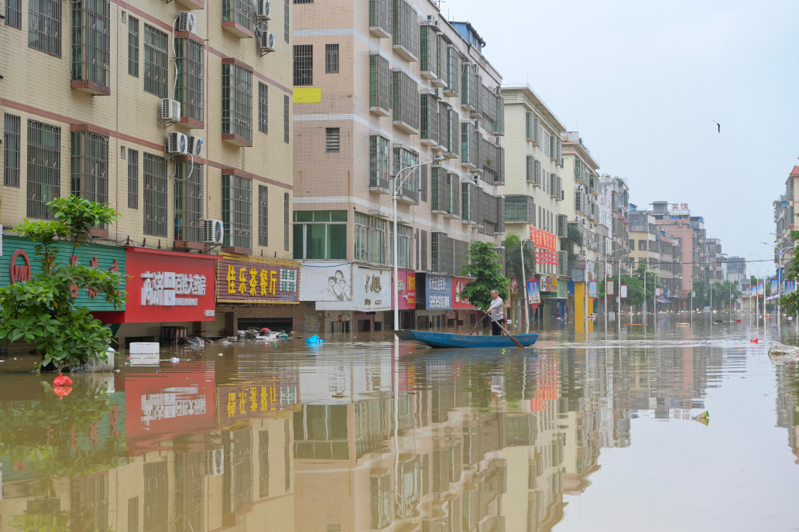 广东这波豪大雨已至少造成4人死亡，并有10人失联。（中新社）
