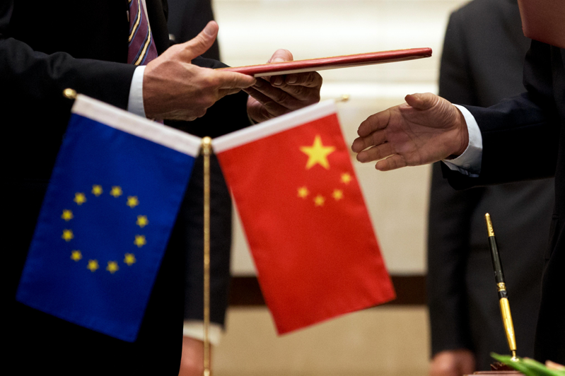 歐盟突襲搜查在歐中國安全設備公司，中國駐歐盟使團嚴正關切。美聯社
