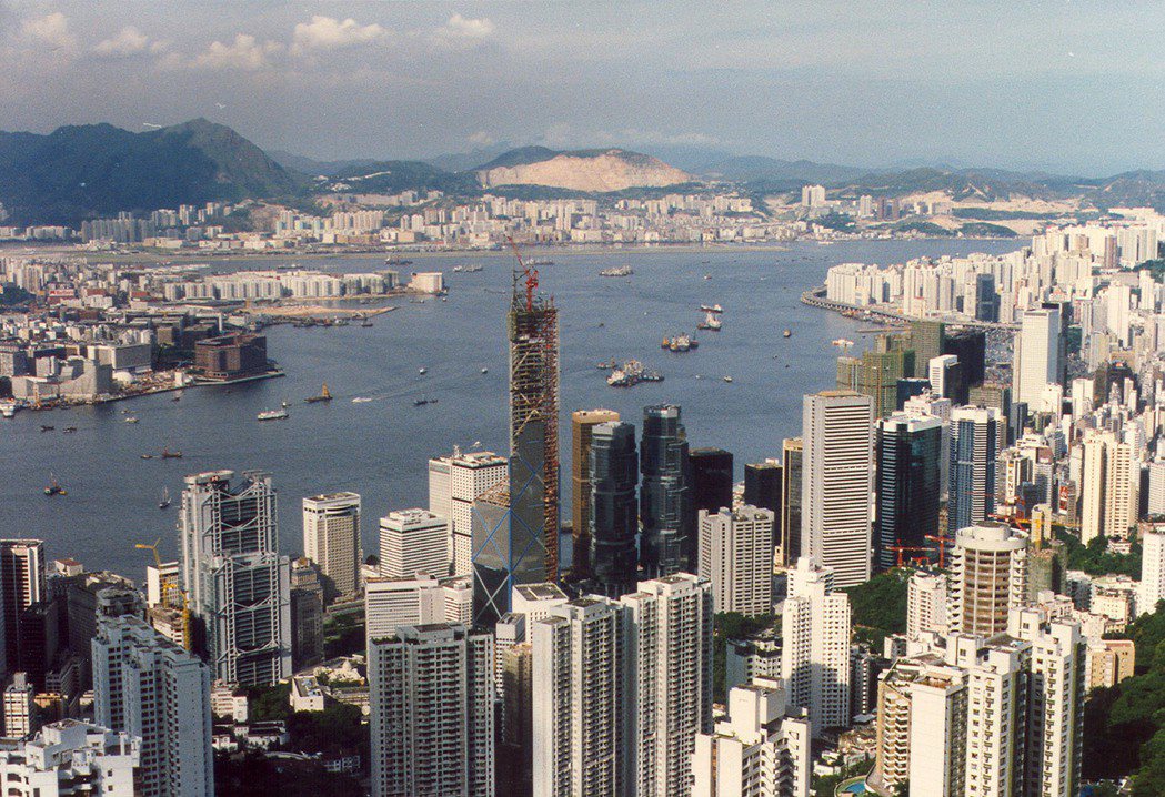 1980年代英治香港的維多利亞港。 圖／維基共享　
