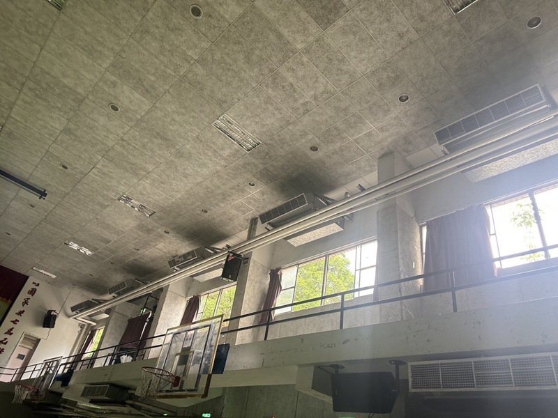板桥高中体育馆天花板已于4月20日改善完成。图／新北市教育局提供
