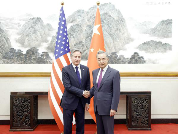 大陸外交部長王毅26日在北京與美國國務卿布林肯舉行會談，王毅強調，台灣問題是中美關係第一條不可逾越的紅線。（取自大陸外交部網站）