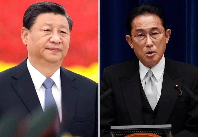 中國國家主席習近平（左）與日相岸田文雄（右）通電話。（路透）
