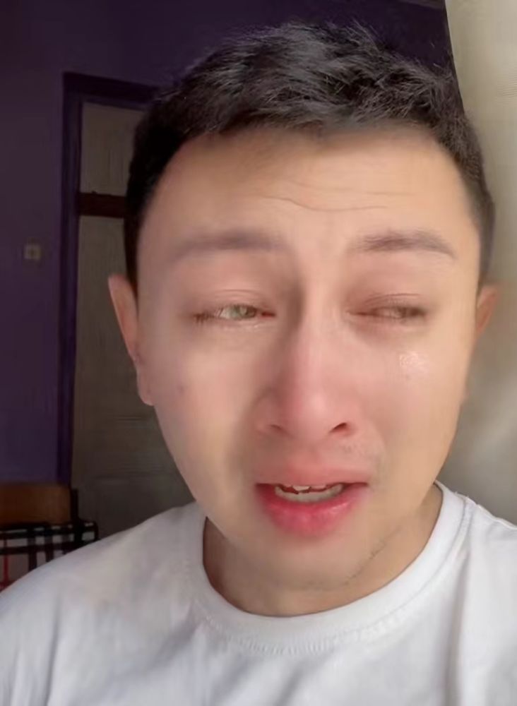 旅居乌克兰的杰森崩溃哭泣。图／视频截图(photo:UDN)