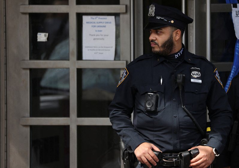 诸多执法问题导致纽约市警在截至今年5月底的离职人数，创下新高。(路透)(photo:UDN)