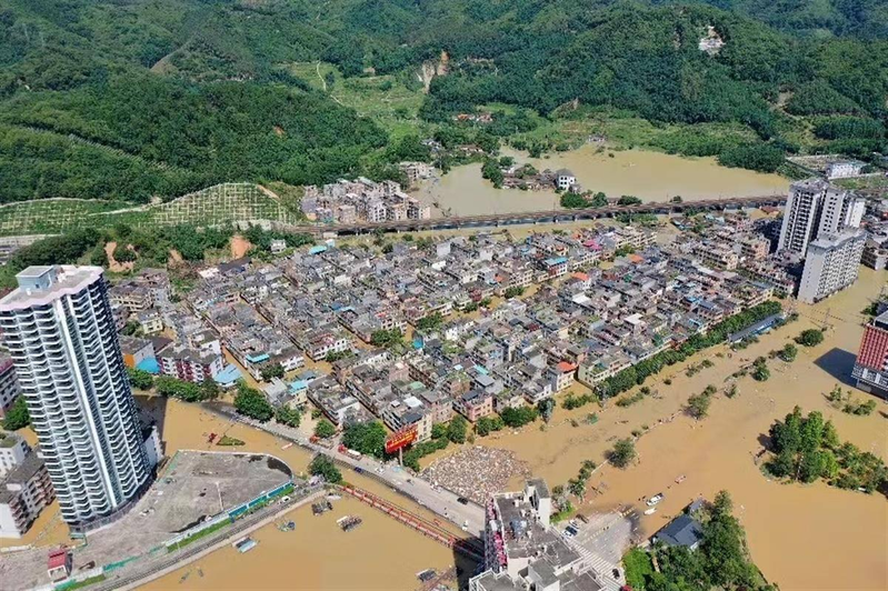 史無前例熱浪+洪水夾攻 中國50萬人流離失所