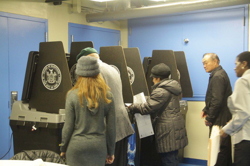 初选投票率低，50岁以上群体或将再次影响选举结果。(本报档案照)(photo:UDN)