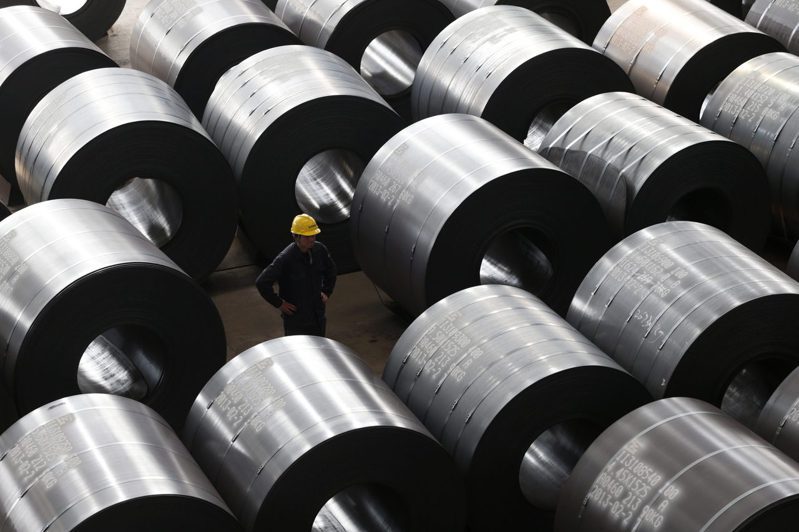 美國和歐盟考慮對中國鋼、鋁課徵新關稅，以推動減少碳排和因應全球產能過剩。（路透）