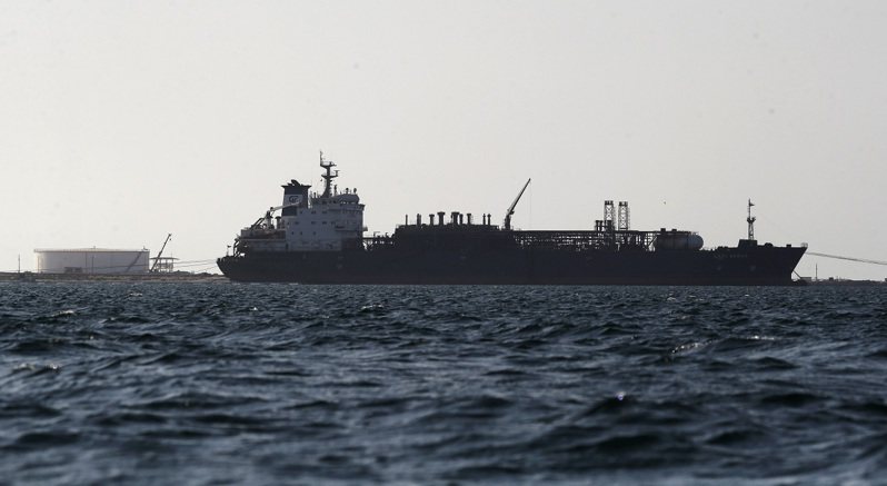 葉門西部荷台達省薩利弗港靠岸船隻，攝於5日。歐新社