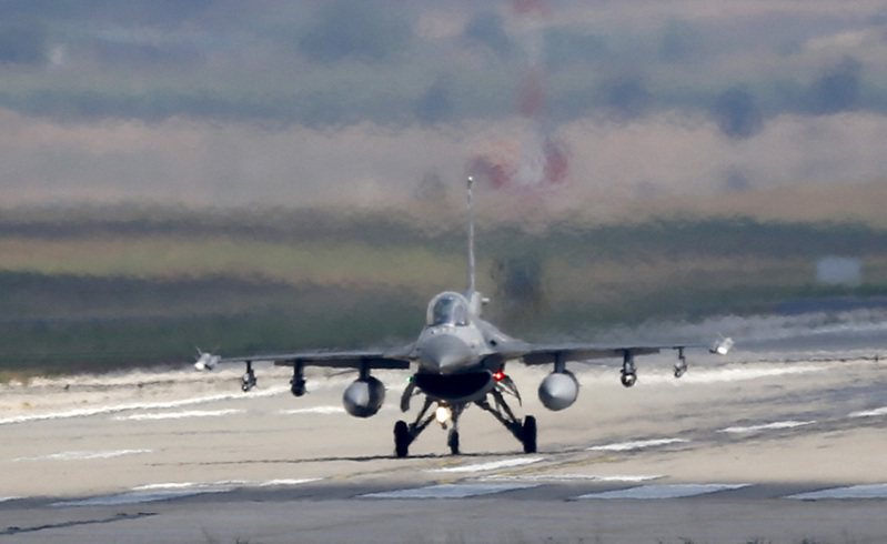土耳其國會已批准瑞典加入北約，拜登總統呼籲國會儘速通過出售土耳其F-16戰機案。（路透）